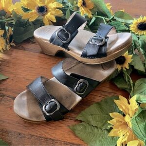 Dansko Sophie Black Full Grain Leather Sandals SZ 8.5